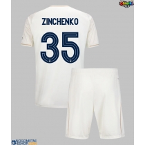 Otroški Nogometni dresi Nottingham Forest Oleksandr Zinchenko #35 Gostujoči 2025-26 Kratek Rokav (+ Kratke hlače)